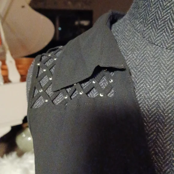 Cache Top - Picture 5 of 10